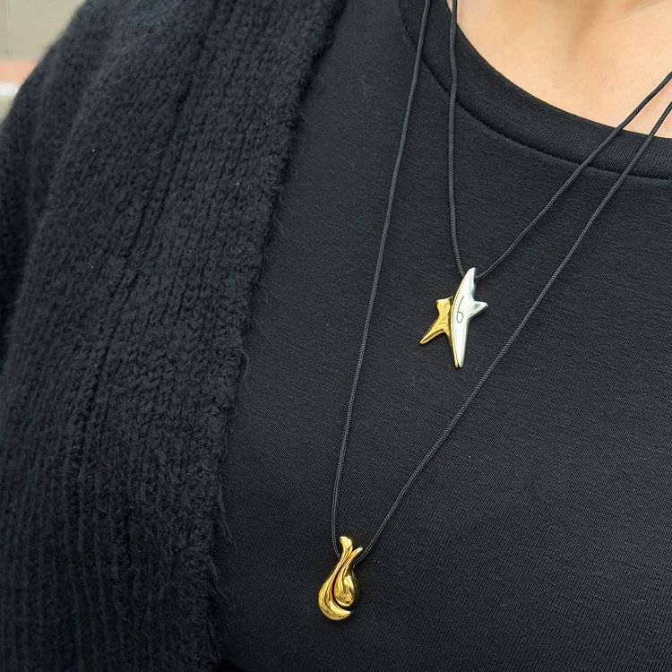 Κολίε Γούρι 2026 Επιχρυσωμένο  Σε Κορδόνι AA13743