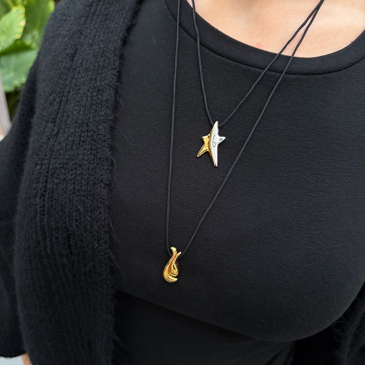 Κολίε Γούρι 2026 Επιχρυσωμένο  Σε Κορδόνι AA13743