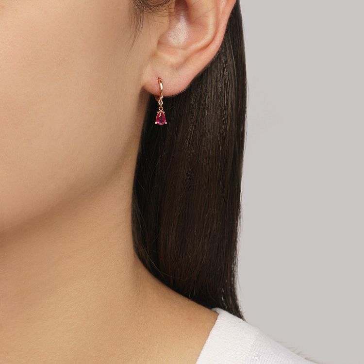 Μικρά κρικάκια απο ασήμι 925 με ροζ επιχρύσωμα και στοιχείο με κόκκινα ζιργκόν.S-28-KOKI-RG-85