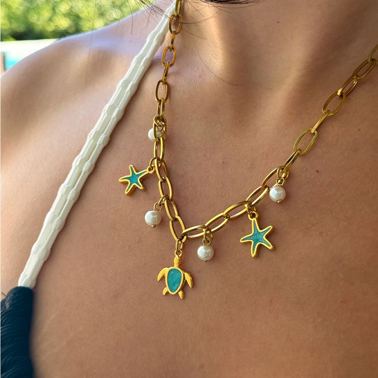 Κολιέ Από Ατσάλι Επιχρυσωμένο Με Αστερίες Και Χελώνα AA13724