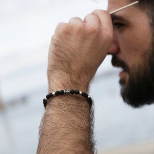Βραχιόλι Από Ημιπολύτιμο Λιθο Όνυχα Και Ανοξείδωτο Ατσάλι TU27677