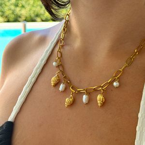 Κολιέ Από Ατσάλι Επιχρυσωμένο Με Κοχύλια AA13735