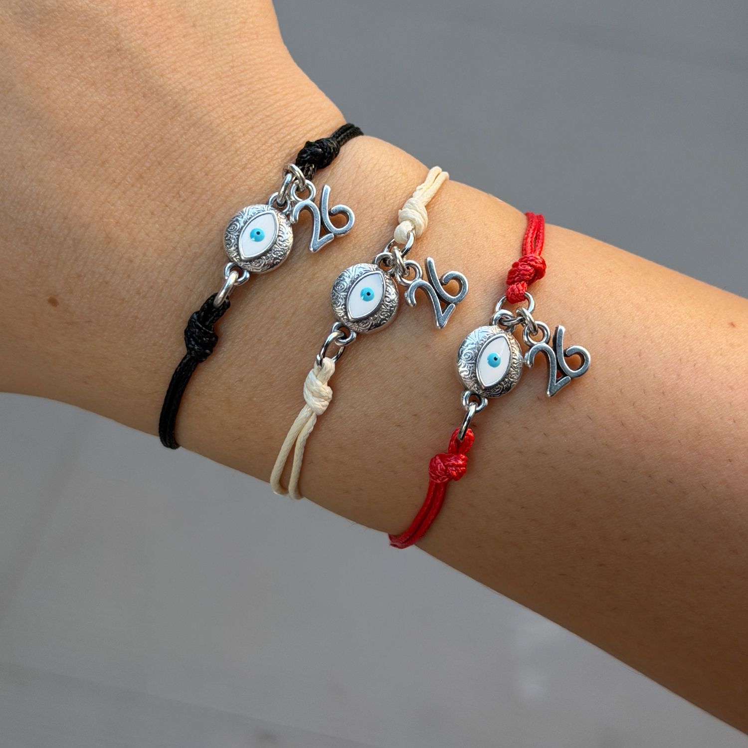 Βραχιόλι Γούρι 2026 Με Ματάκι AA21849