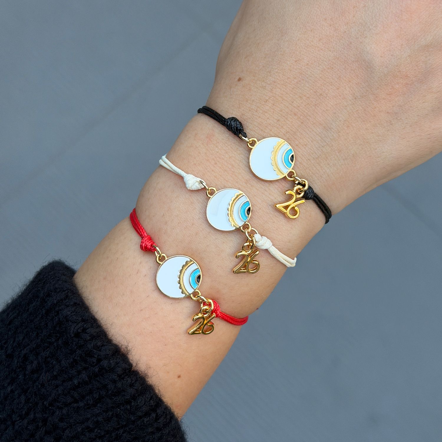 Βραχιόλι Γούρι 2026 Με Ματάκι Λευκό AA21856