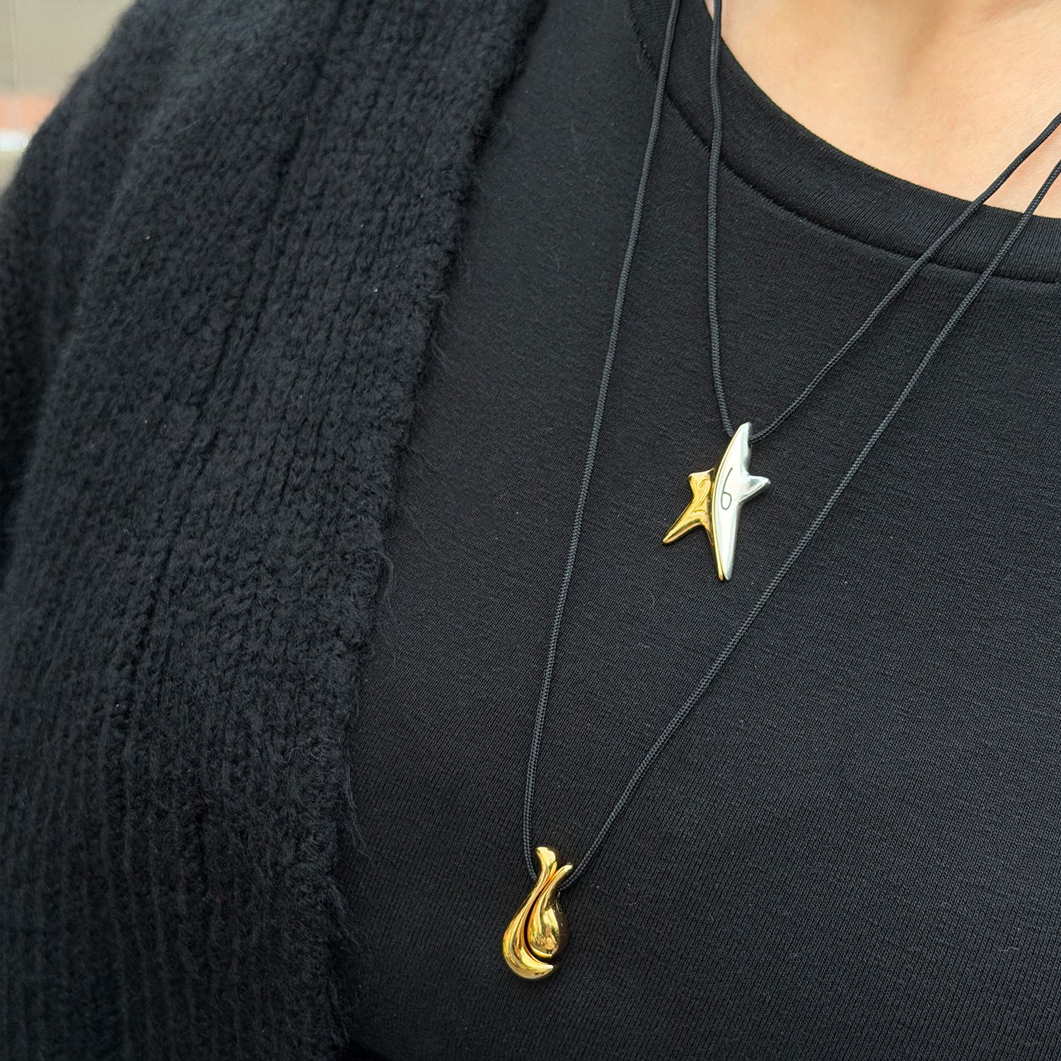 Κολίε Γούρι 2026 Επιχρυσωμένο  Σε Κορδόνι AA13743